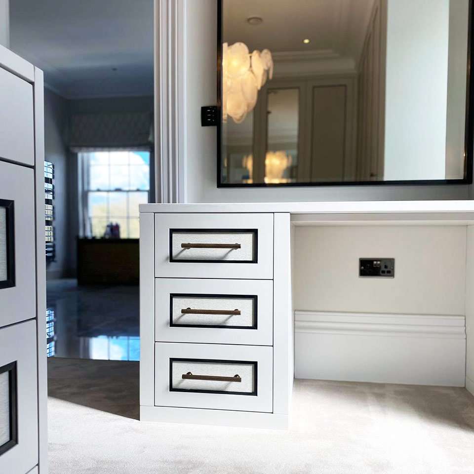 Bespoke fitted wardrobe detail by Befilo